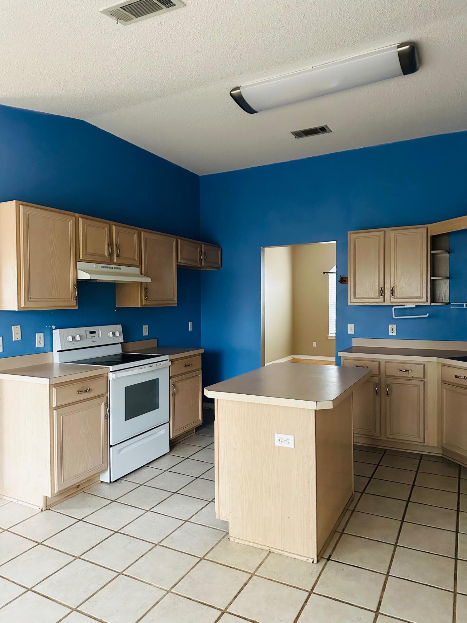 NORTHVIEW ESTATES 7TH ADDN - Residential