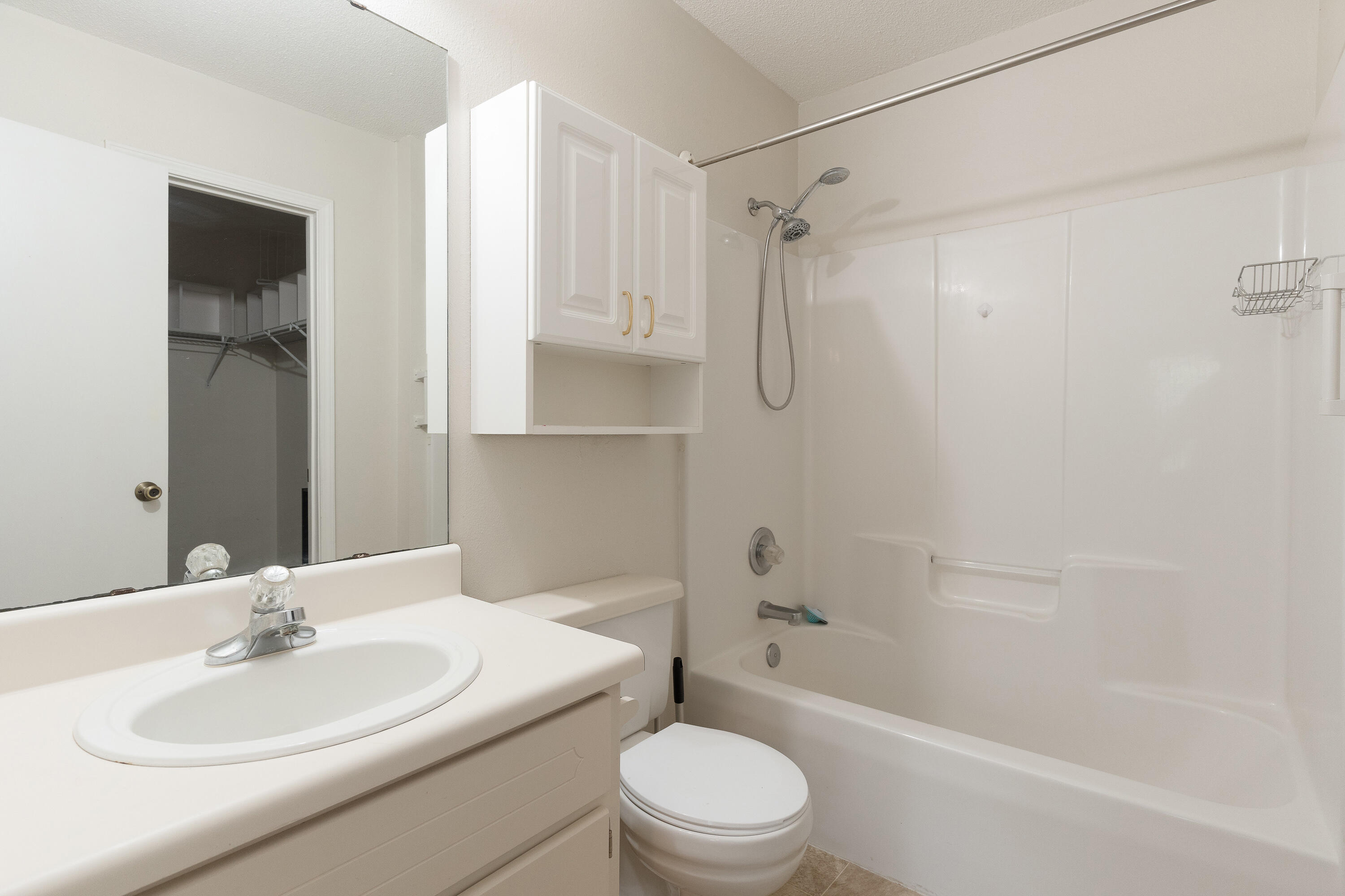 COUNTRYVIEW ESTATES - Residential
