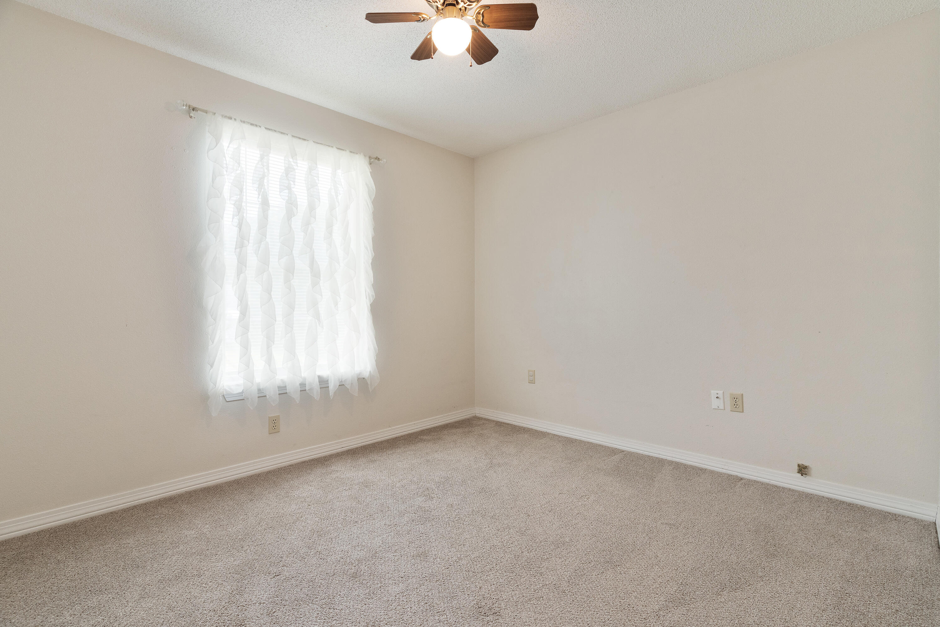 COUNTRYVIEW ESTATES - Residential