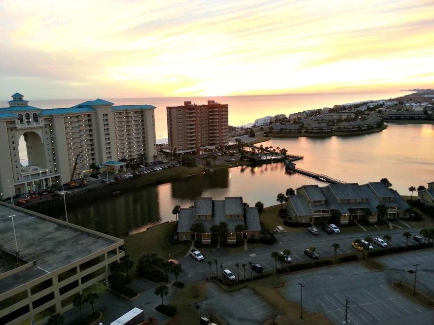 Nicely updated unit on the 21st floor with gorgeous beach and sunset views. Newly updated with Granite kitchen counter tops, updated appliances, new furniture and wood plank tiled flooring and baseboards and new furnishings. Non-rental unit that is nicely appointed, with potential gross rentals up to $27,000 gross annually. Perfect second home. Fully furnished and rental ready.