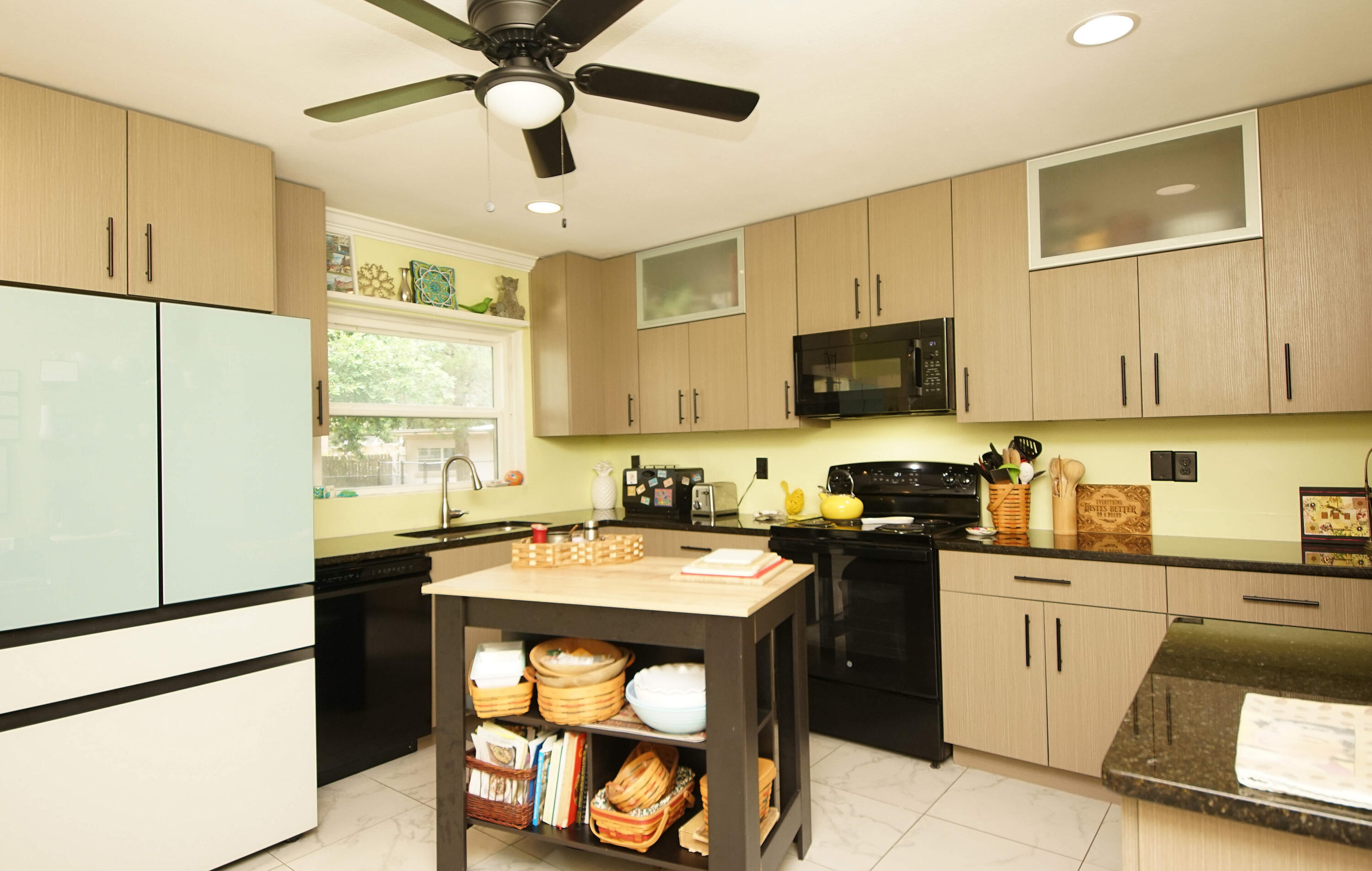 SEABREEZE - Residential