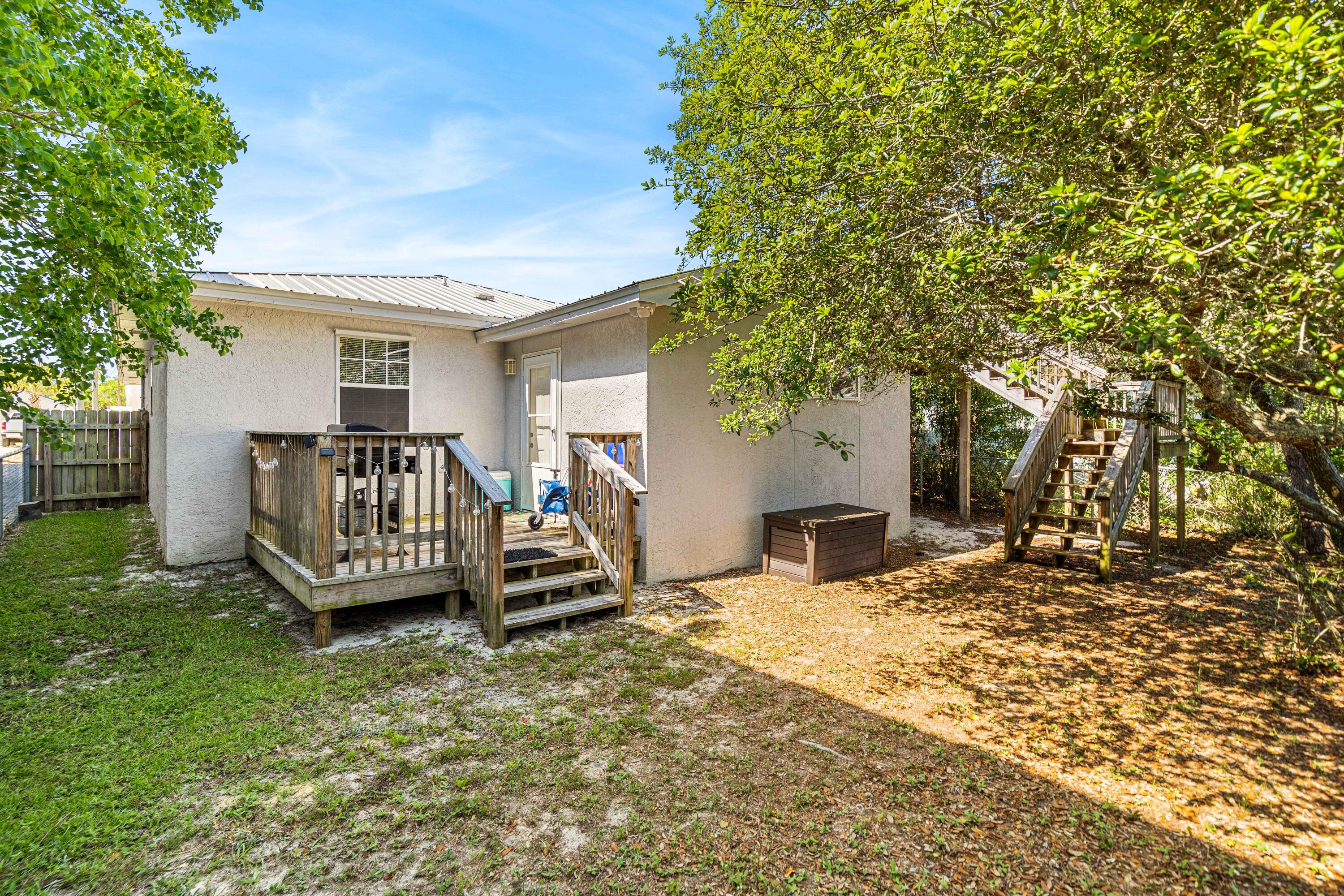 RIVIERA BEACH - Residential