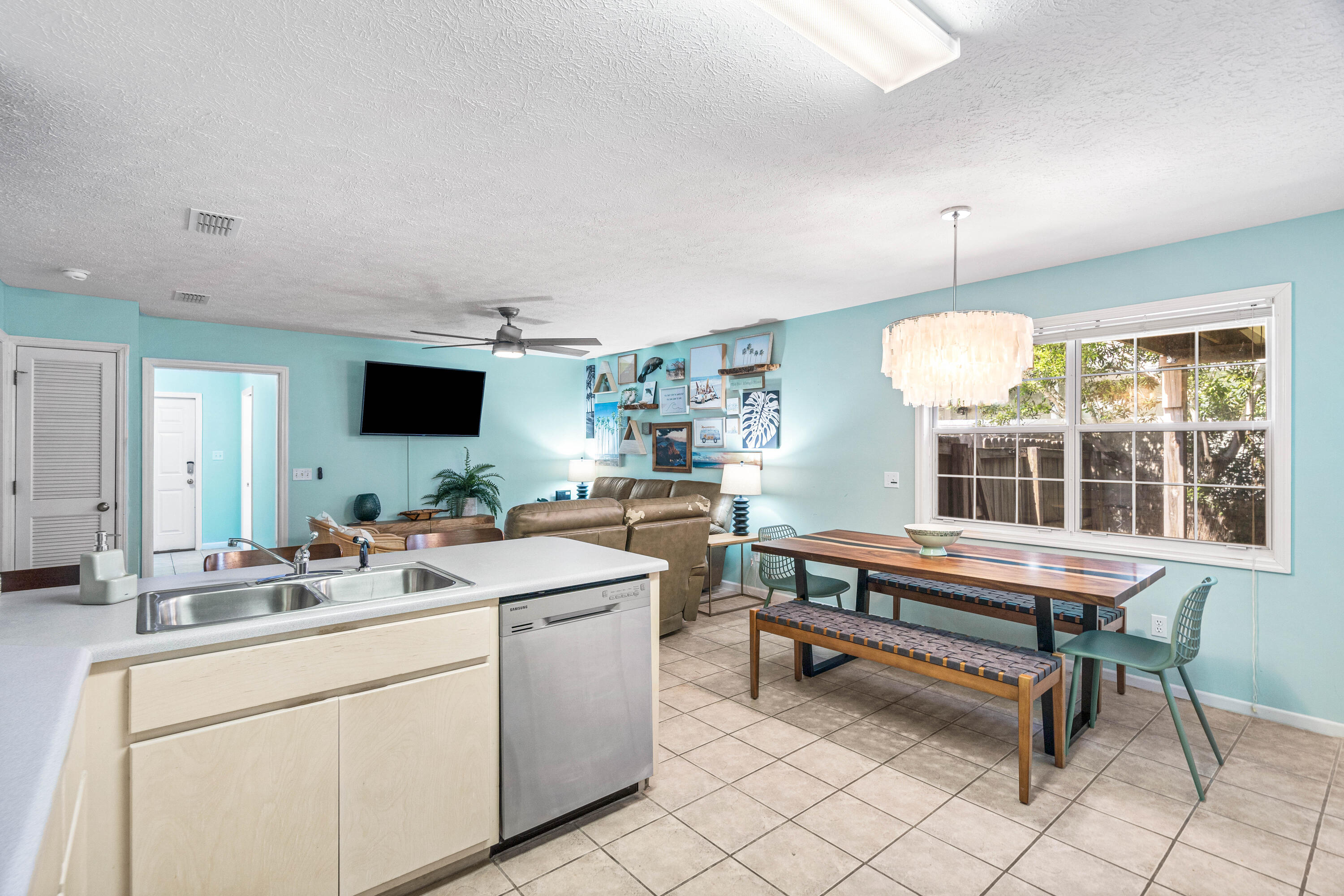RIVIERA BEACH - Residential