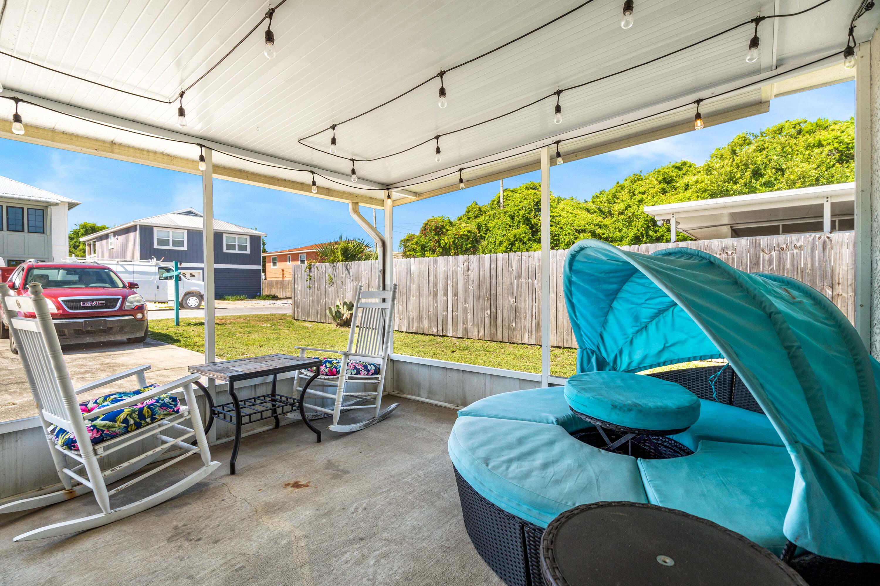 RIVIERA BEACH - Residential