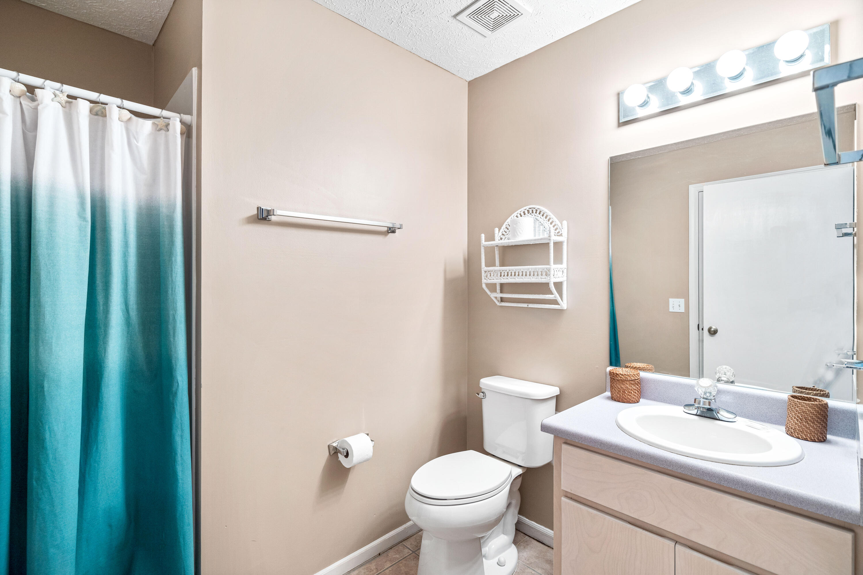 RIVIERA BEACH - Residential