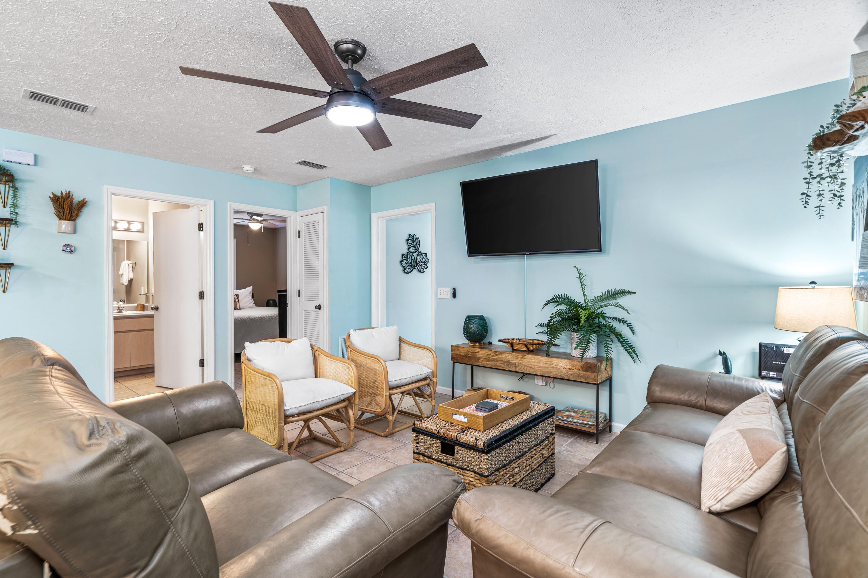 RIVIERA BEACH - Residential