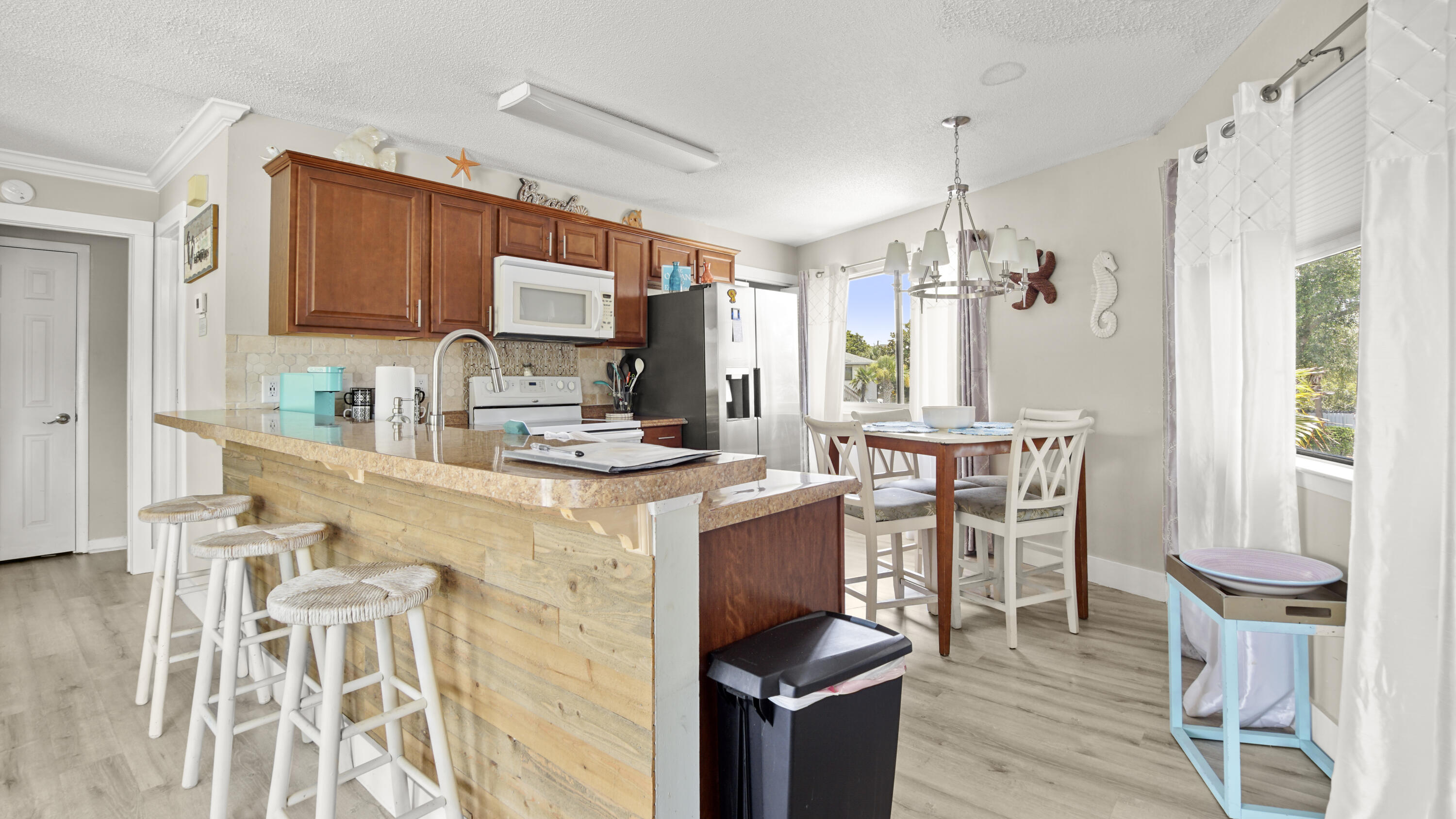 CRYSTAL VILLAGE CONDO PH 1 - Residential