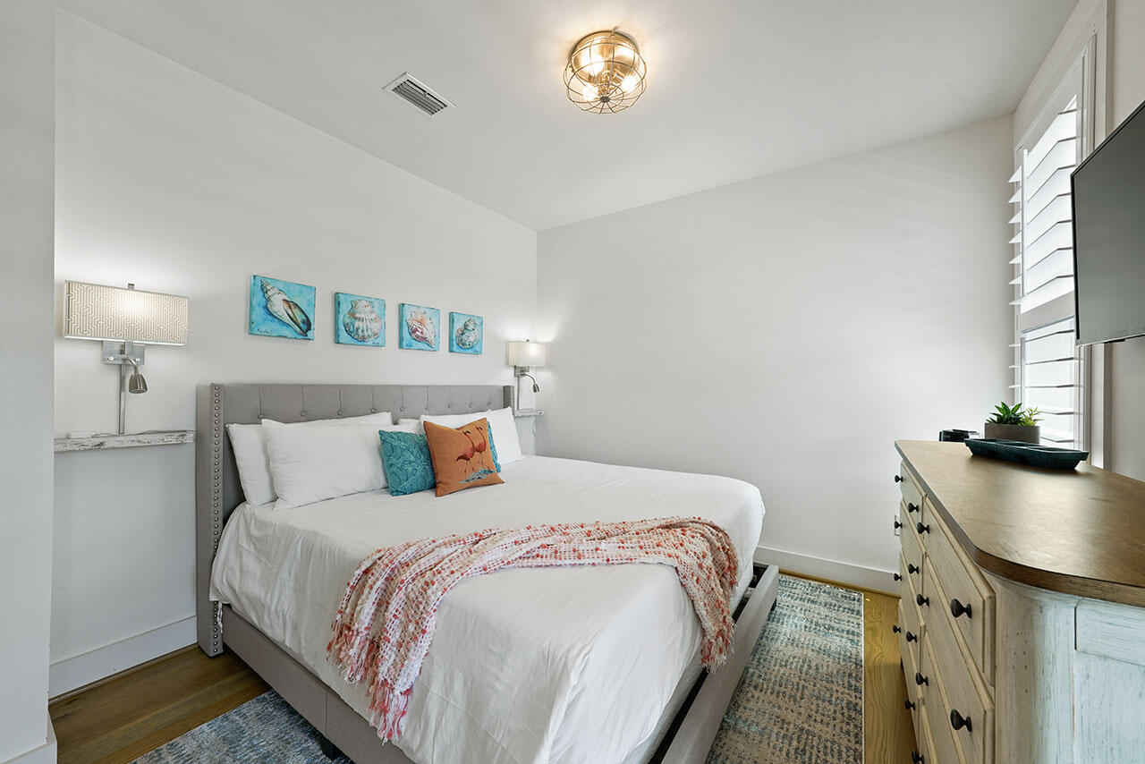 BEACH HIGHLAND 1ST ADD - Residential