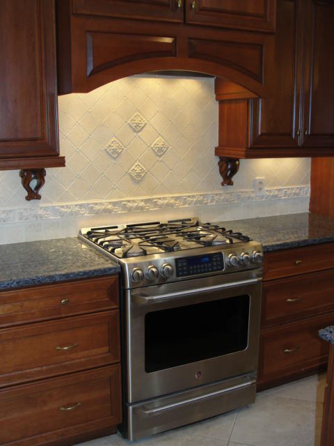 PARKWOOD ESTATES PH 1 BLUEWATER BAY - Residential