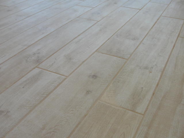 PARKWOOD ESTATES PH 1 BLUEWATER BAY - Residential