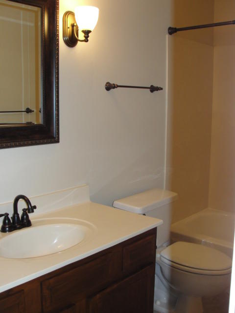 PARKWOOD ESTATES PH 1 BLUEWATER BAY - Residential