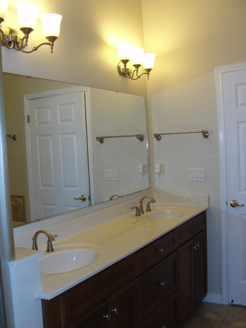 PARKWOOD ESTATES PH 1 BLUEWATER BAY - Residential