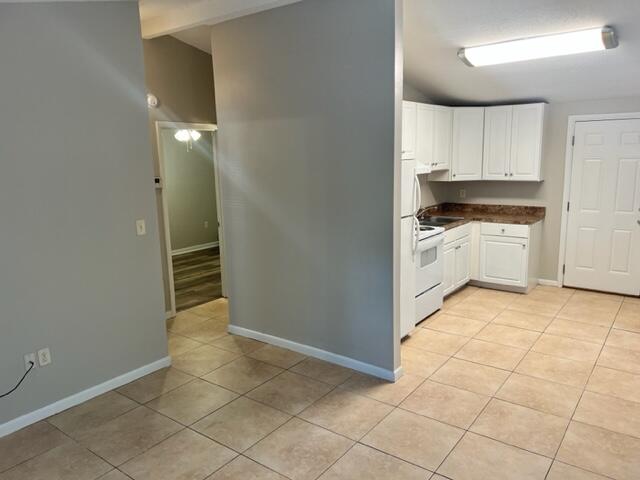 UNRECORDED SUBDIVISION - Residential Lease