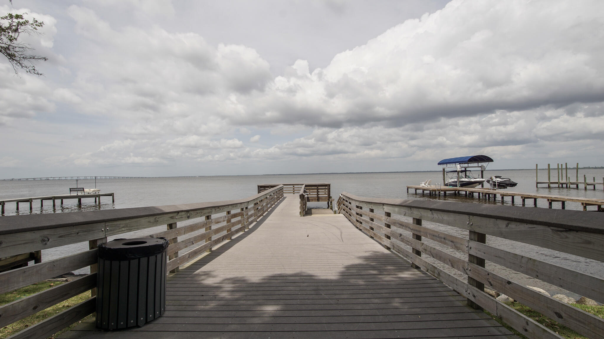 MAGNOLIA BEACH - Land