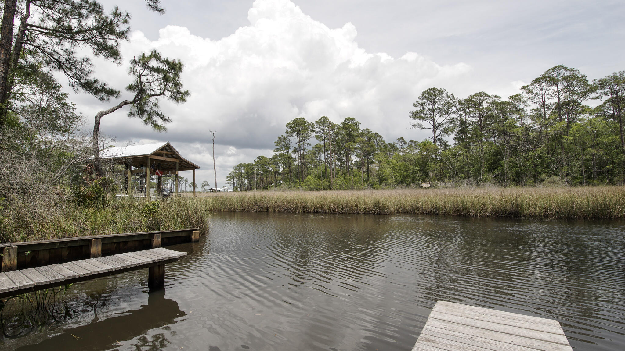 MAGNOLIA BEACH - Land