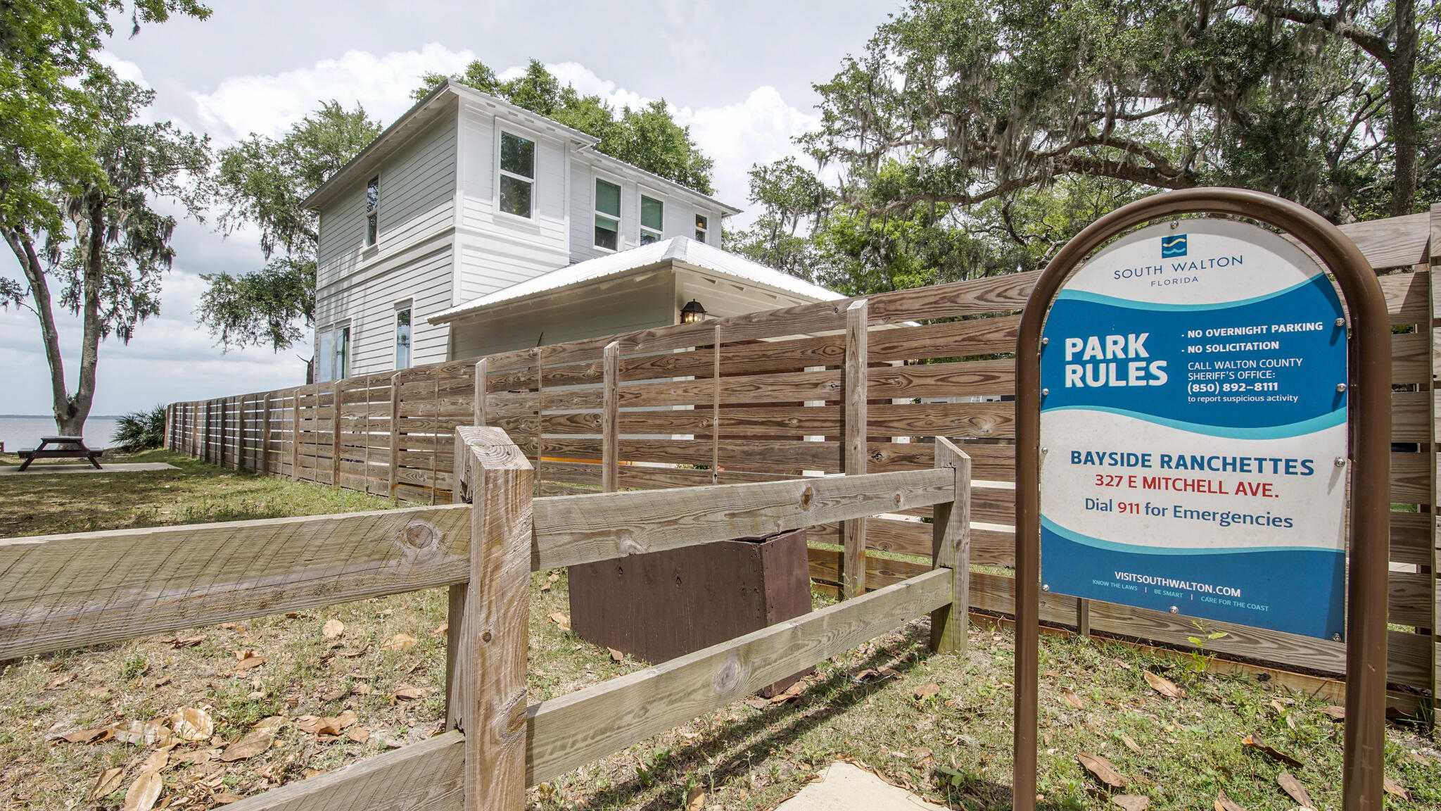 MAGNOLIA BEACH - Land