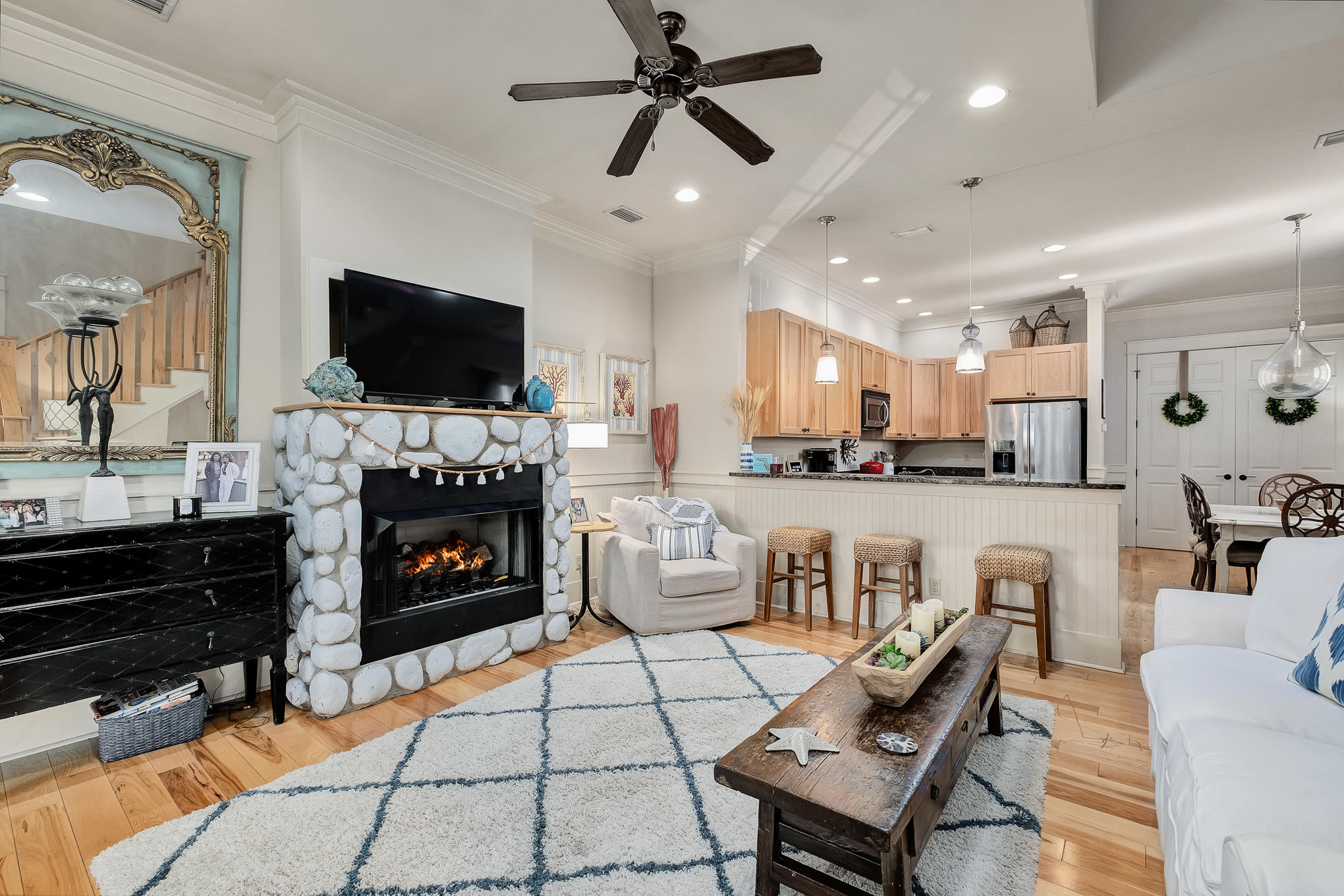 GRAYTON BEACH VILLAGE SQUARE - Residential