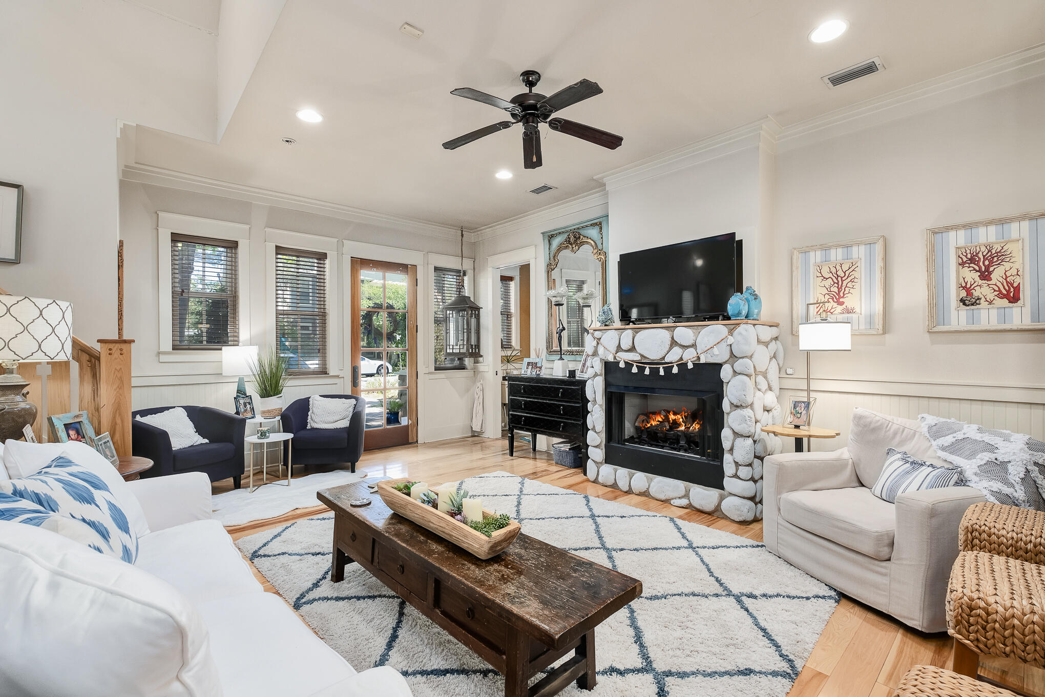 GRAYTON BEACH VILLAGE SQUARE - Residential