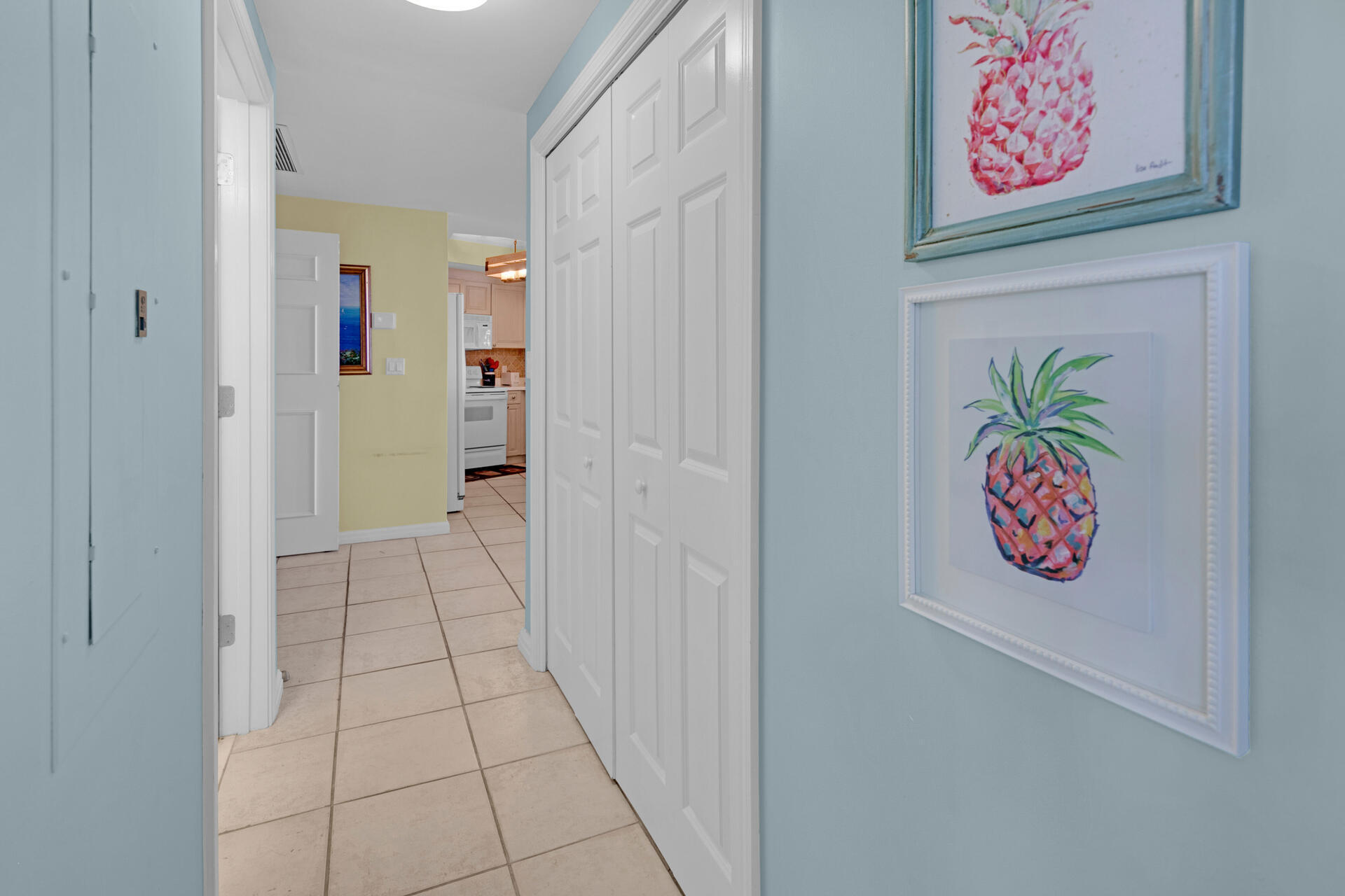 ST. MAARTEN AT SILVER SHELLS - Residential