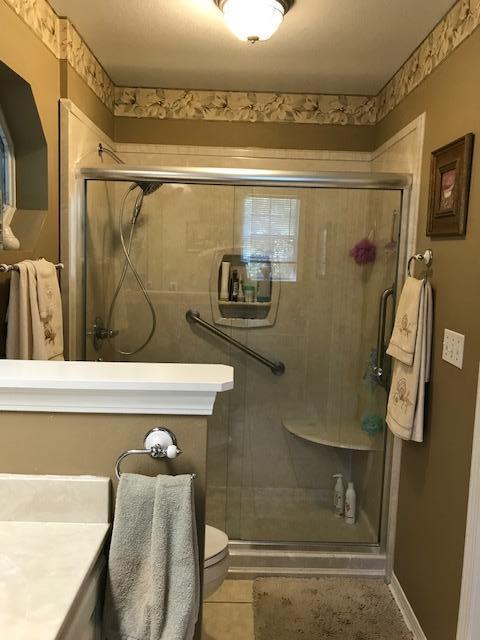 TWIN LAKE ESTATES - Residential