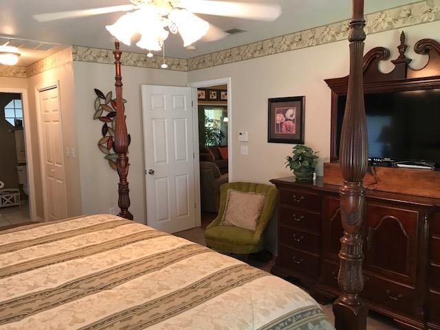 TWIN LAKE ESTATES - Residential