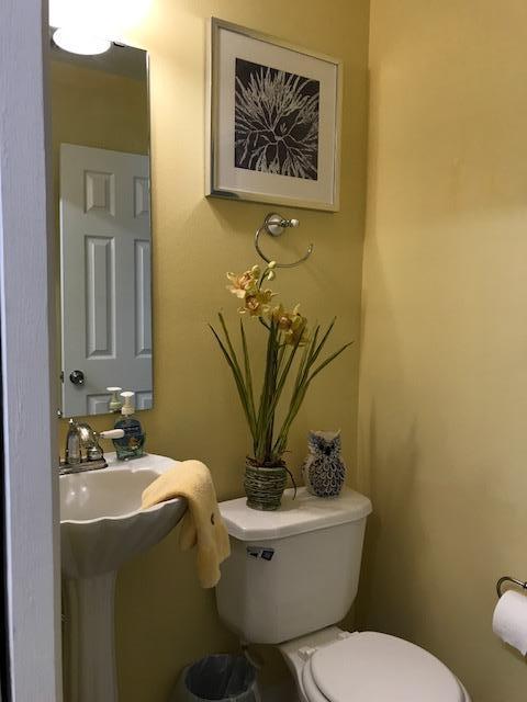 TWIN LAKE ESTATES - Residential