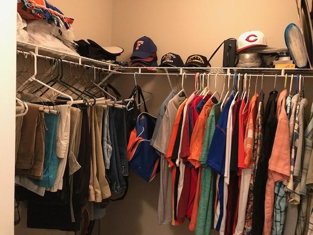 TWIN LAKE ESTATES - Residential