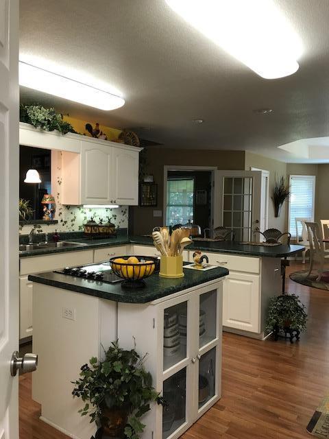 TWIN LAKE ESTATES - Residential