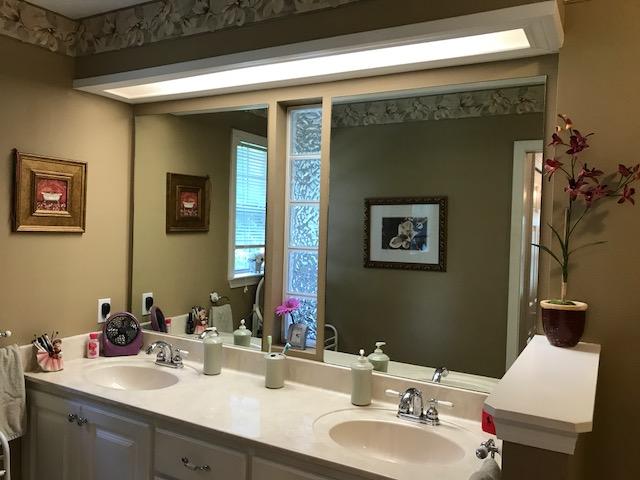 TWIN LAKE ESTATES - Residential