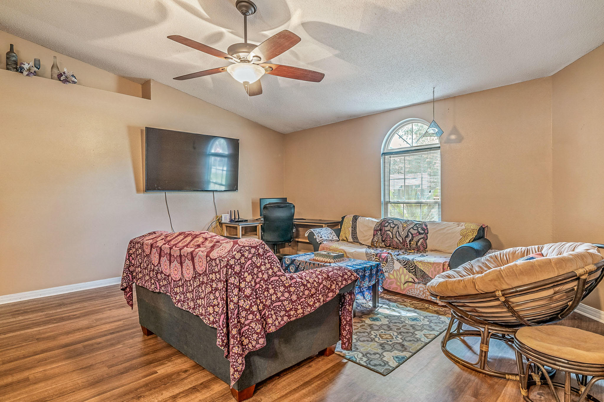 COUNTRY BREEZE ESTATES - Residential