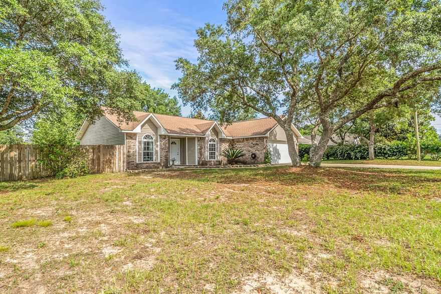 Come walkthrough this home in Country Breeze Estates! Raised ceilings in the living room, stainless steel appliances, large fenced backyard, and more!The home is also located just minutes from the beach! Check it out today!