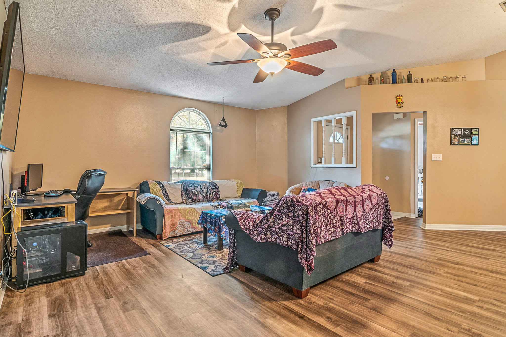 COUNTRY BREEZE ESTATES - Residential