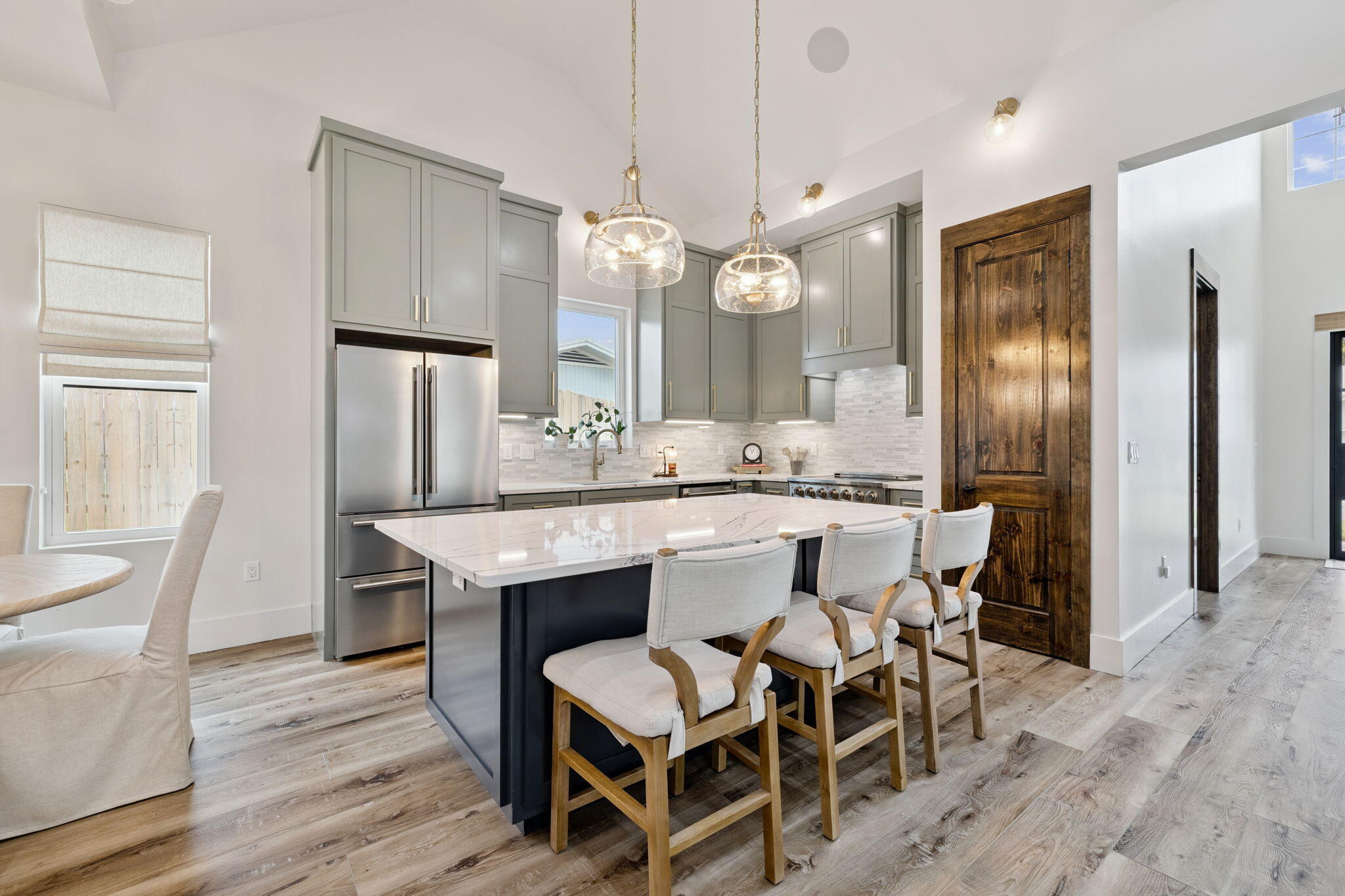 LAGUNA BEACH - Residential
