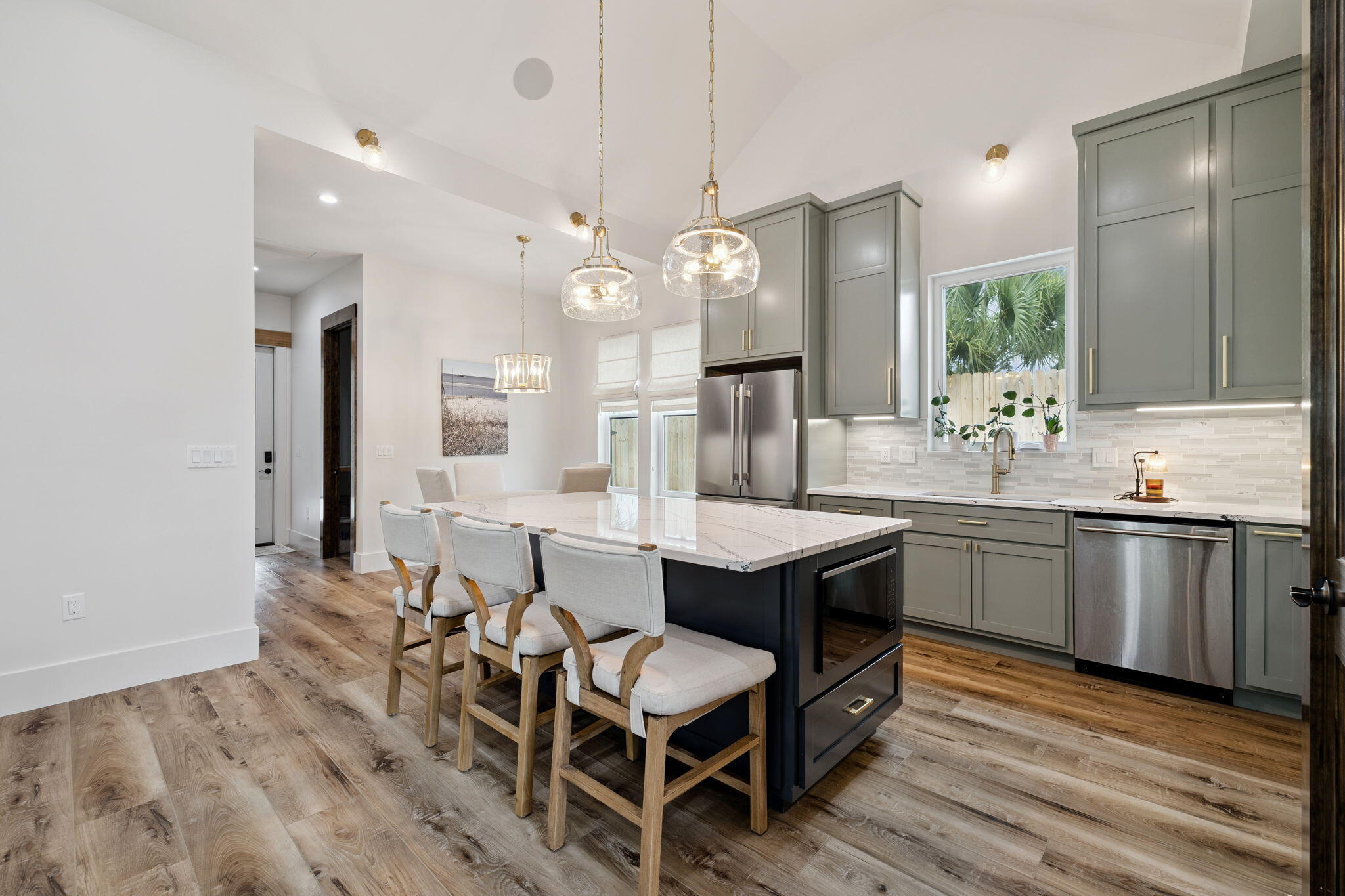 LAGUNA BEACH - Residential