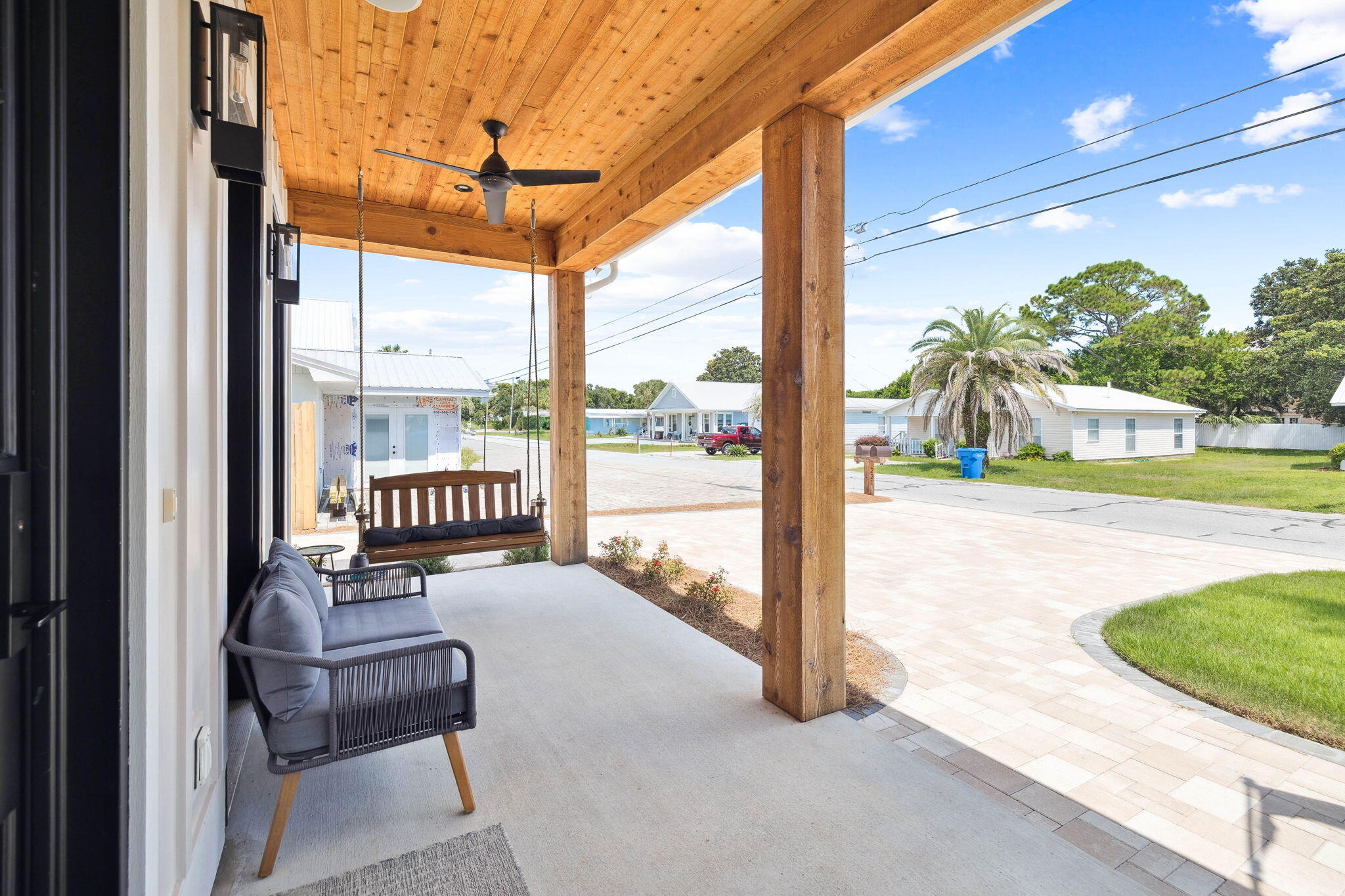 LAGUNA BEACH - Residential