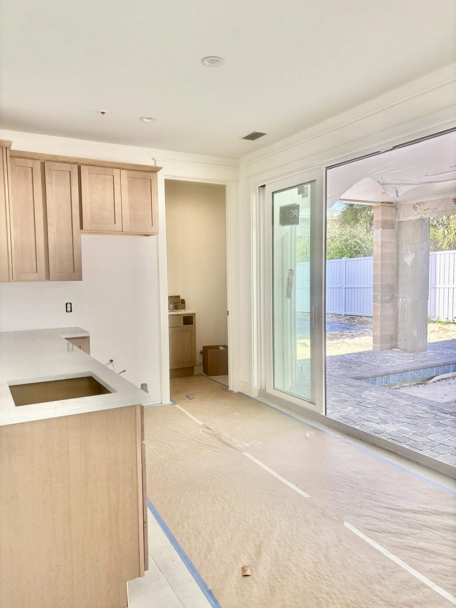 BLUE MOUNTAIN ESTATES - Residential