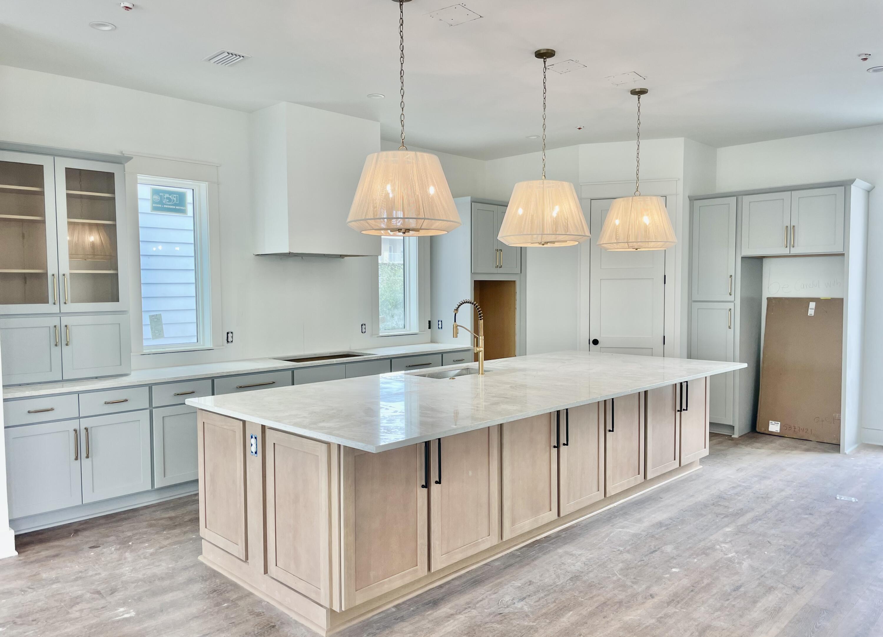 BLUE MOUNTAIN ESTATES - Residential