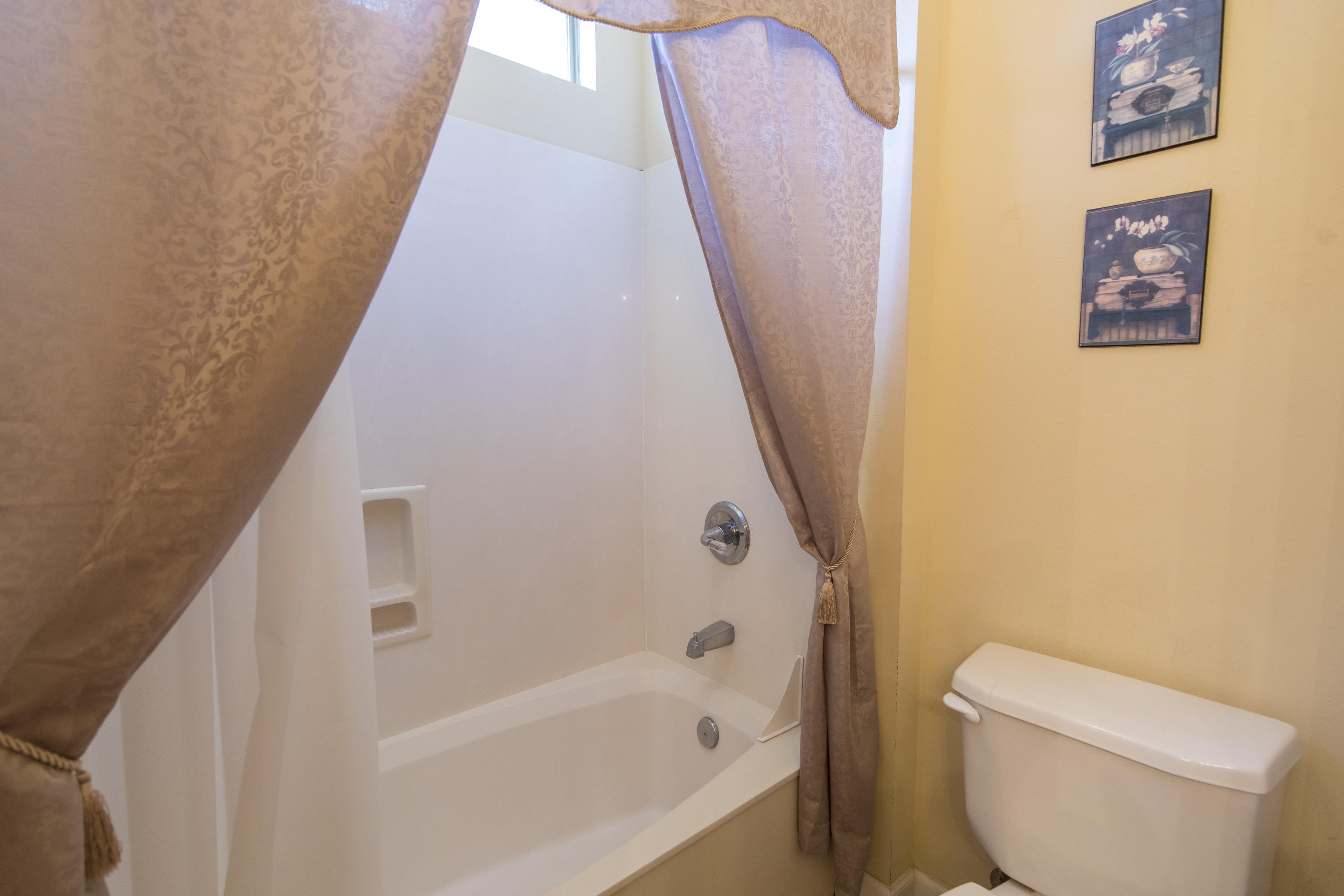 Escada - Residential