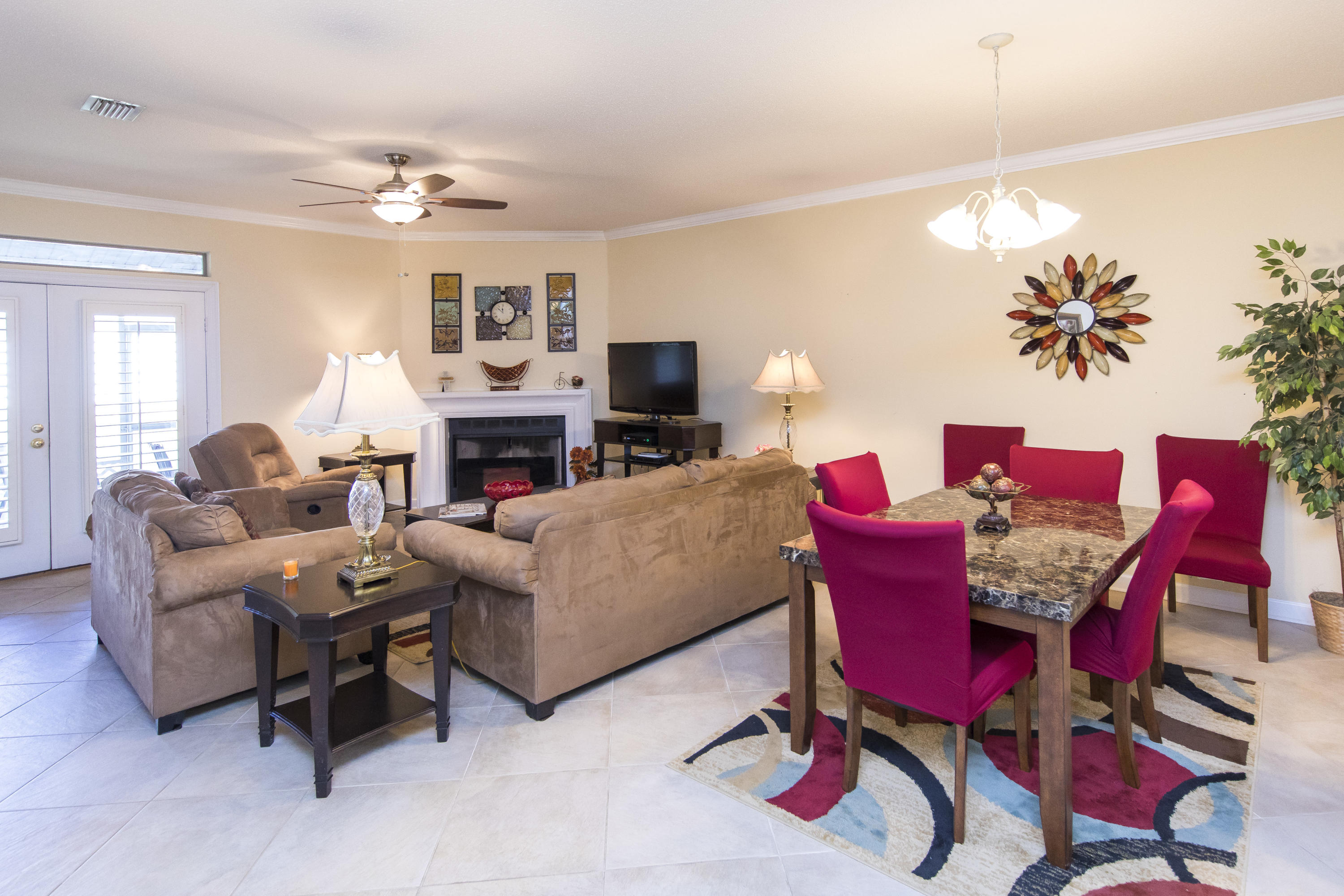 Escada - Residential