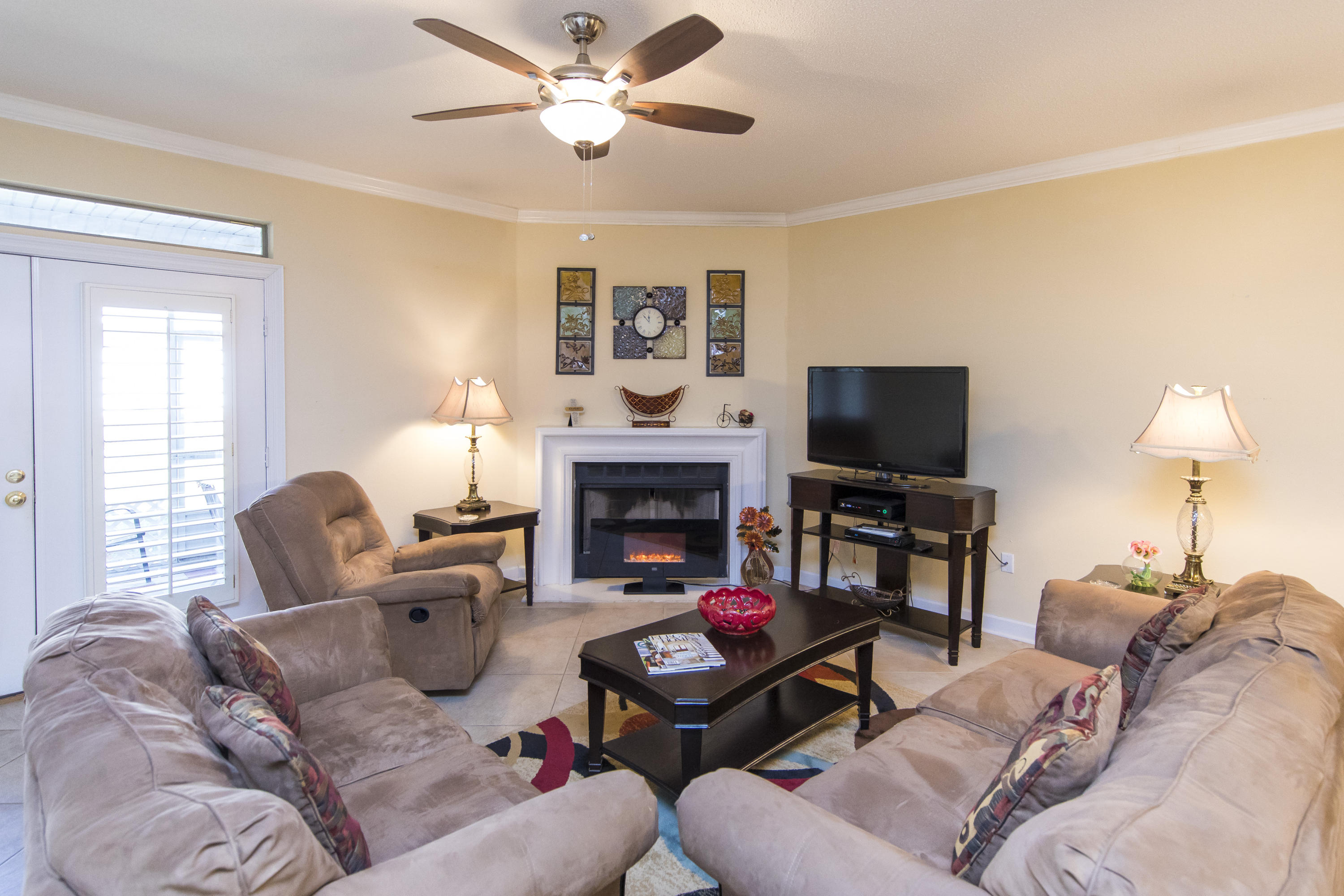 Escada - Residential