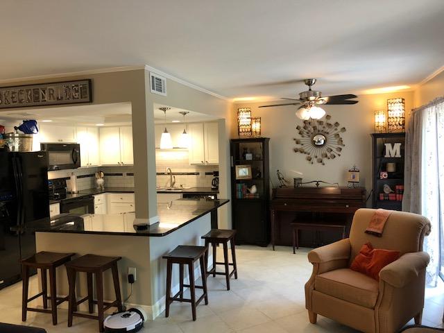 HIDDEN COVE T/H - Residential Lease