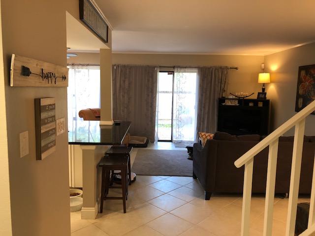 HIDDEN COVE T/H - Residential Lease