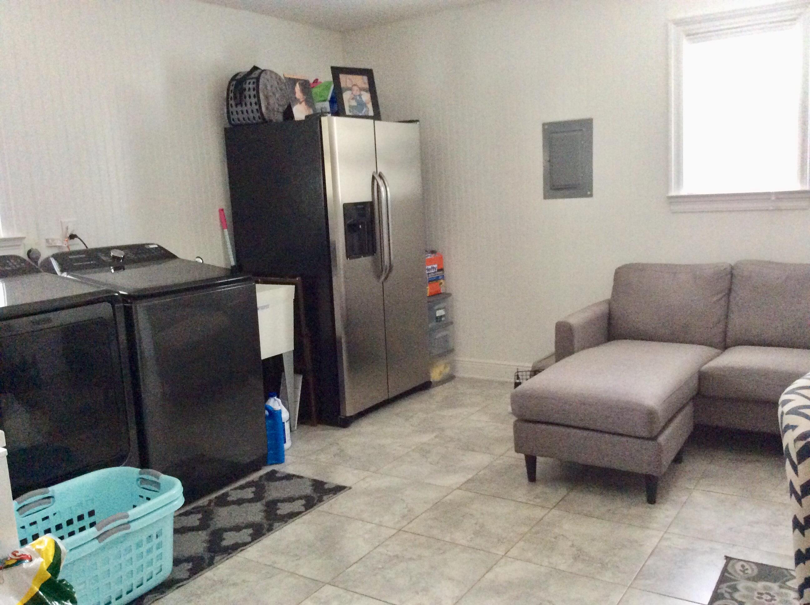 HOLLY HILLS - Residential