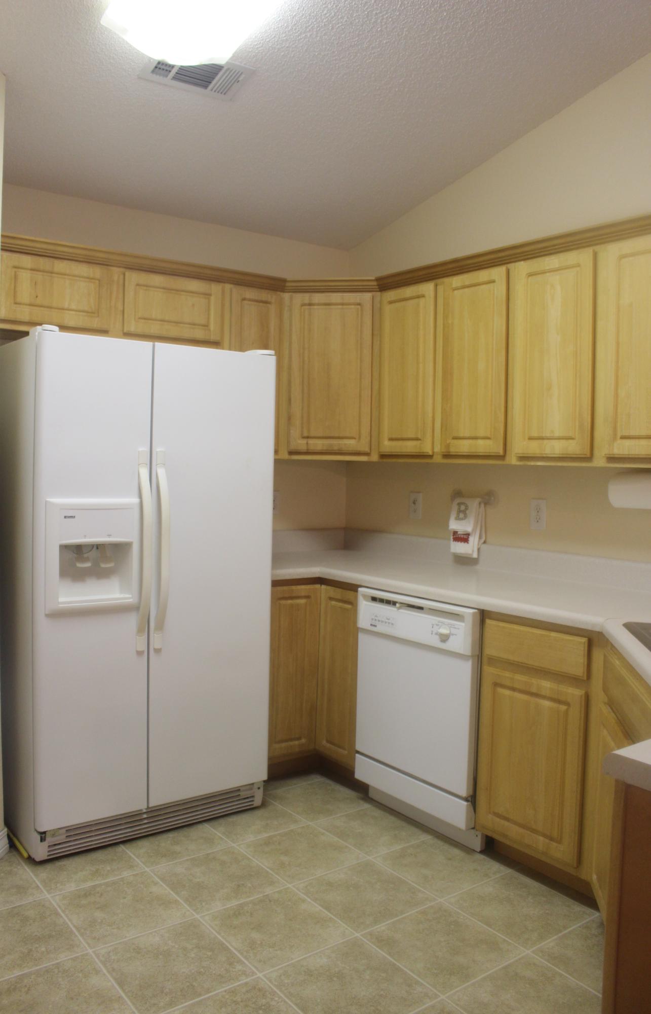 ROLLING HILLS ESTATES - Residential