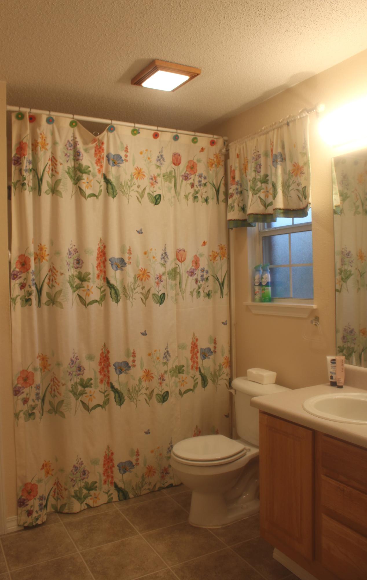 ROLLING HILLS ESTATES - Residential