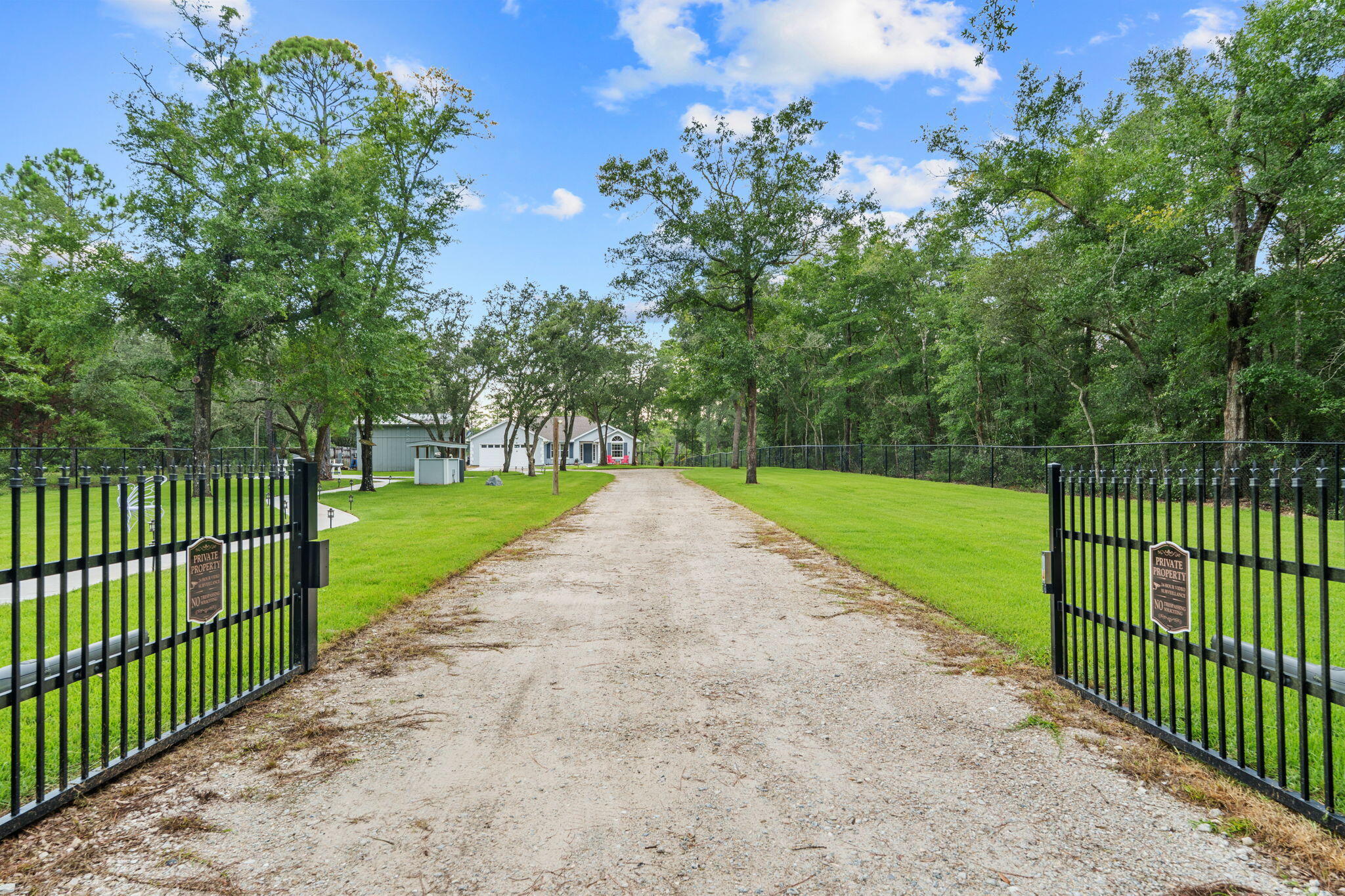 NO RECORDED SUBDIVISION - Residential