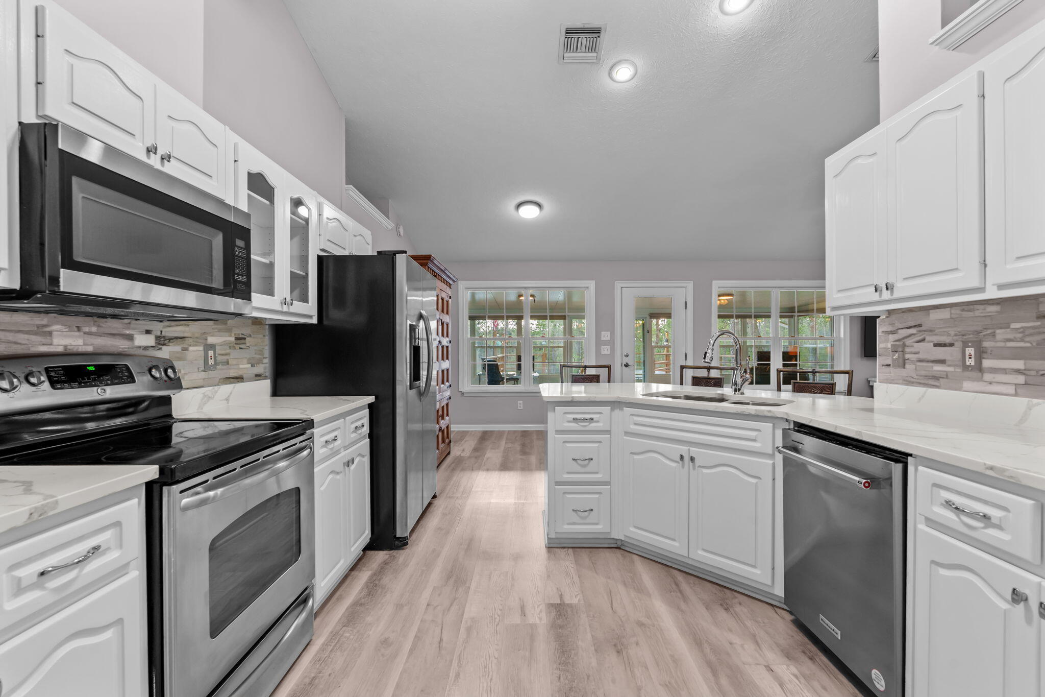 NO RECORDED SUBDIVISION - Residential