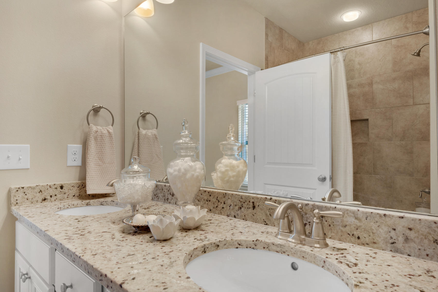 DRIFTWOOD ESTATES - Residential