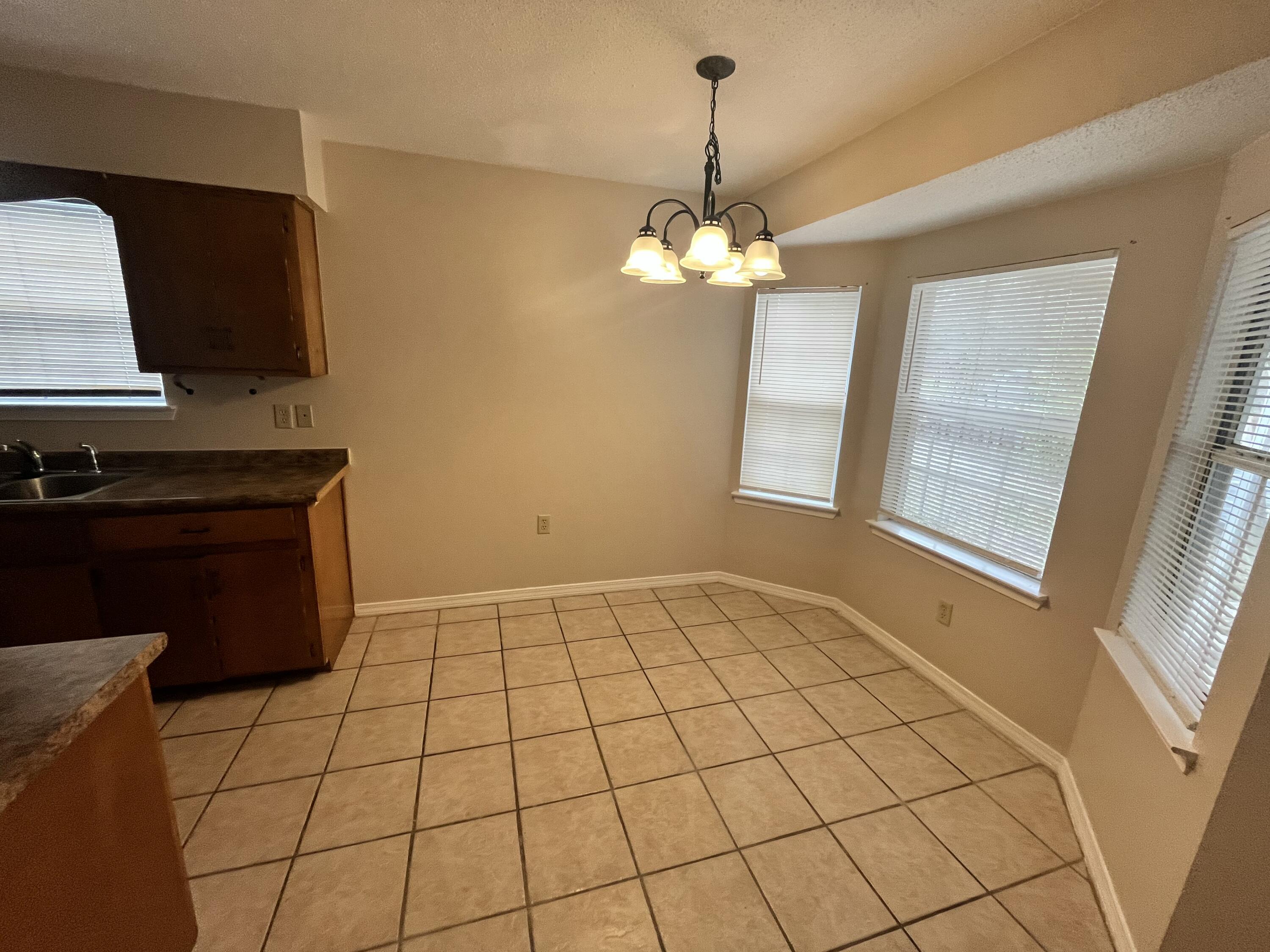 WINDGATE - Residential Lease