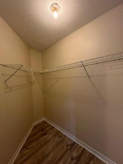 LIVEOAK S/D - Residential Lease